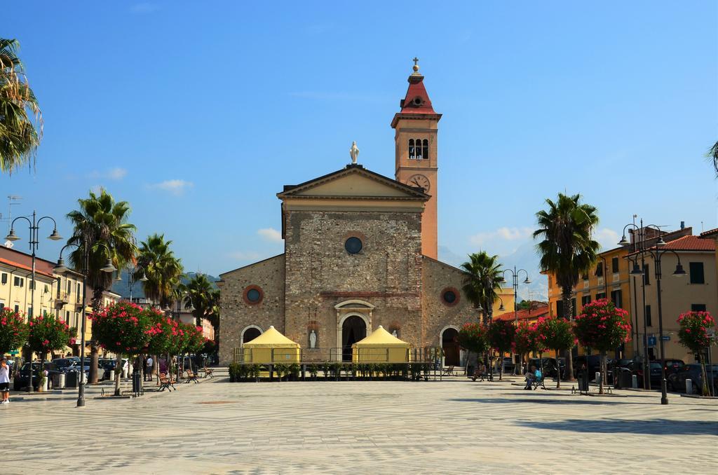 Casa Lia Villa Marina Di Carrara Eksteriør bilde