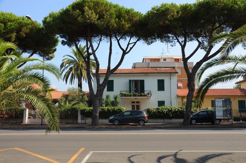 Casa Lia Villa Marina Di Carrara Eksteriør bilde